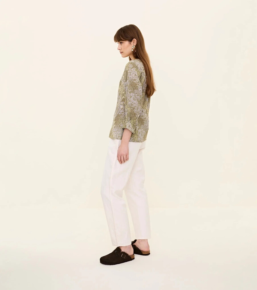blomstrende bluse