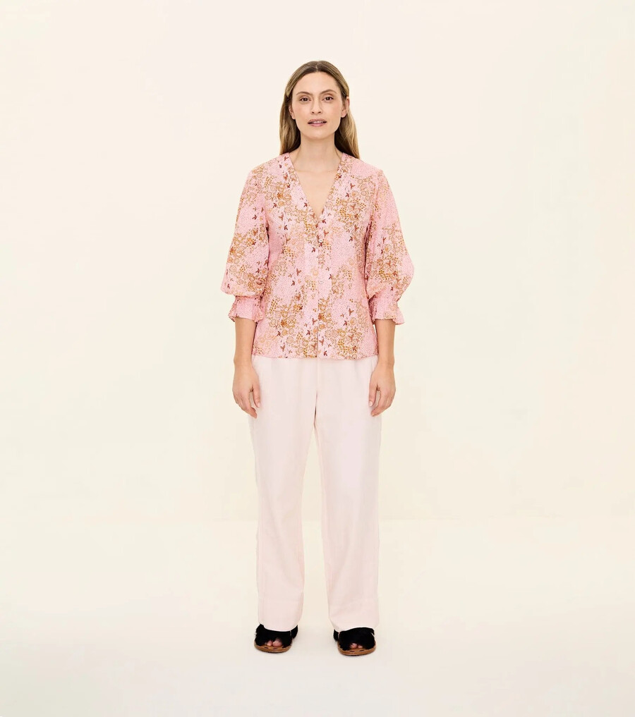 blomstrende bluse