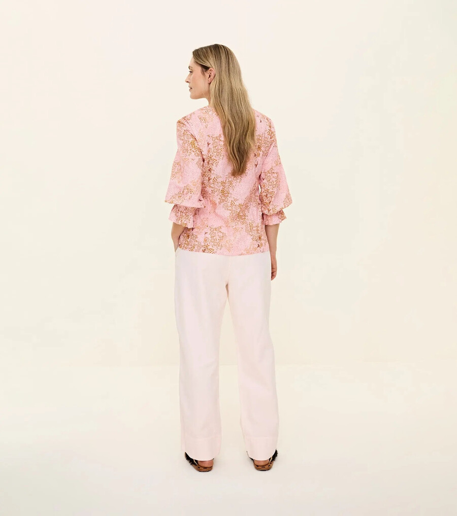 blomstrende bluse