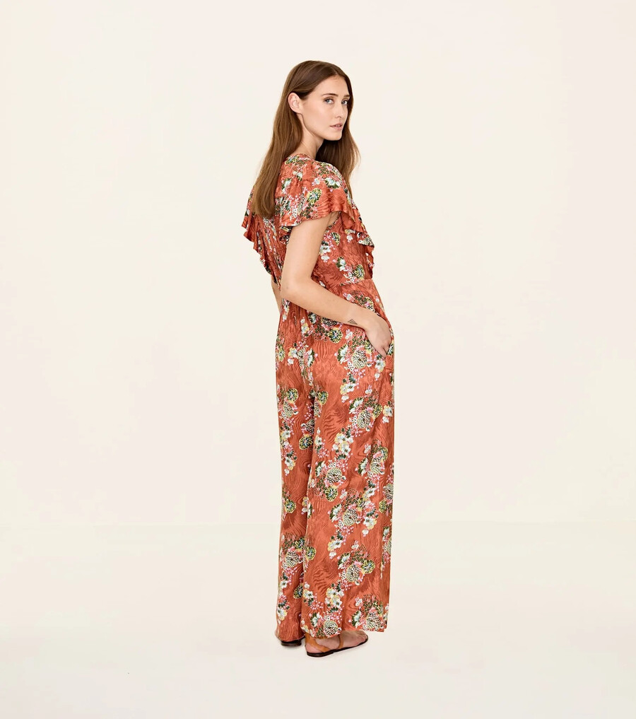 violin-jumpsuit